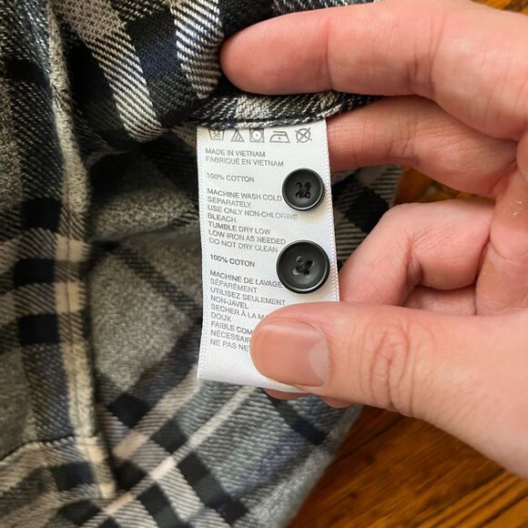 Urban Outfitters Flannel Button Up Shirt Men's Large Gray Plaid Casual Normcore - Picture 4 of 5